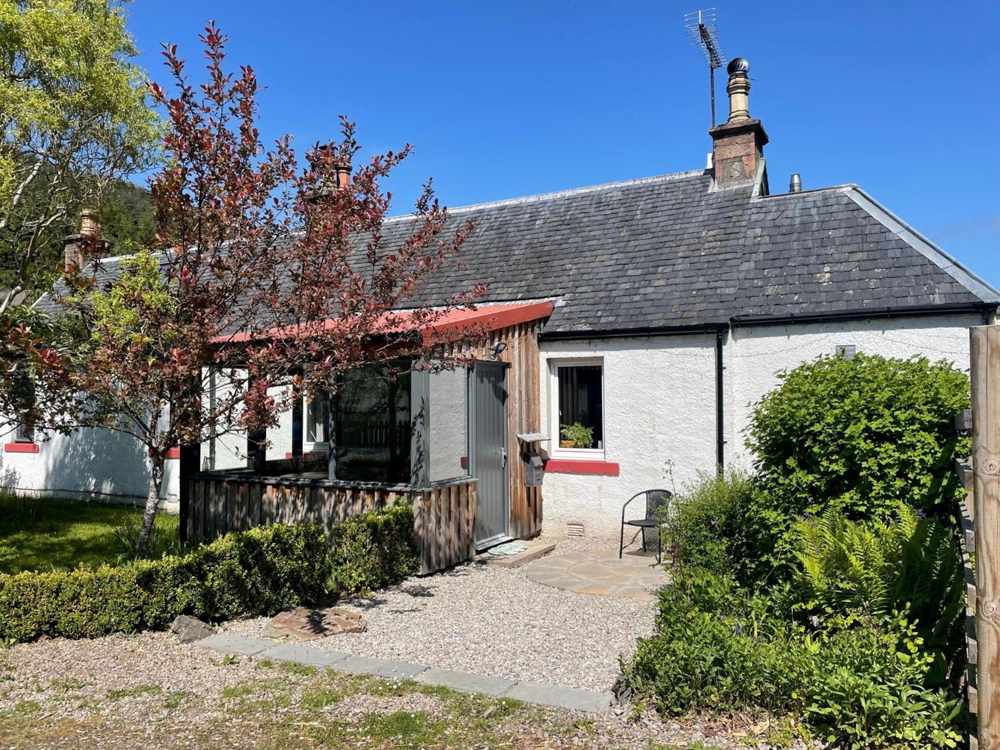 One Bed Cosy Highland Cottage Near Beauly Εξωτερικό φωτογραφία